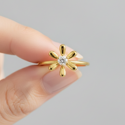 14K Solid Gold Flower Design Fashion Diamond Ring